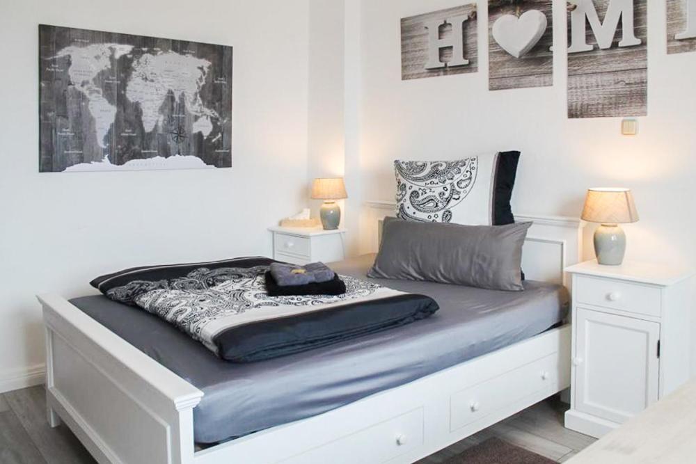 Friendly Home - Klinkerhof Bornheim  Bagian luar foto