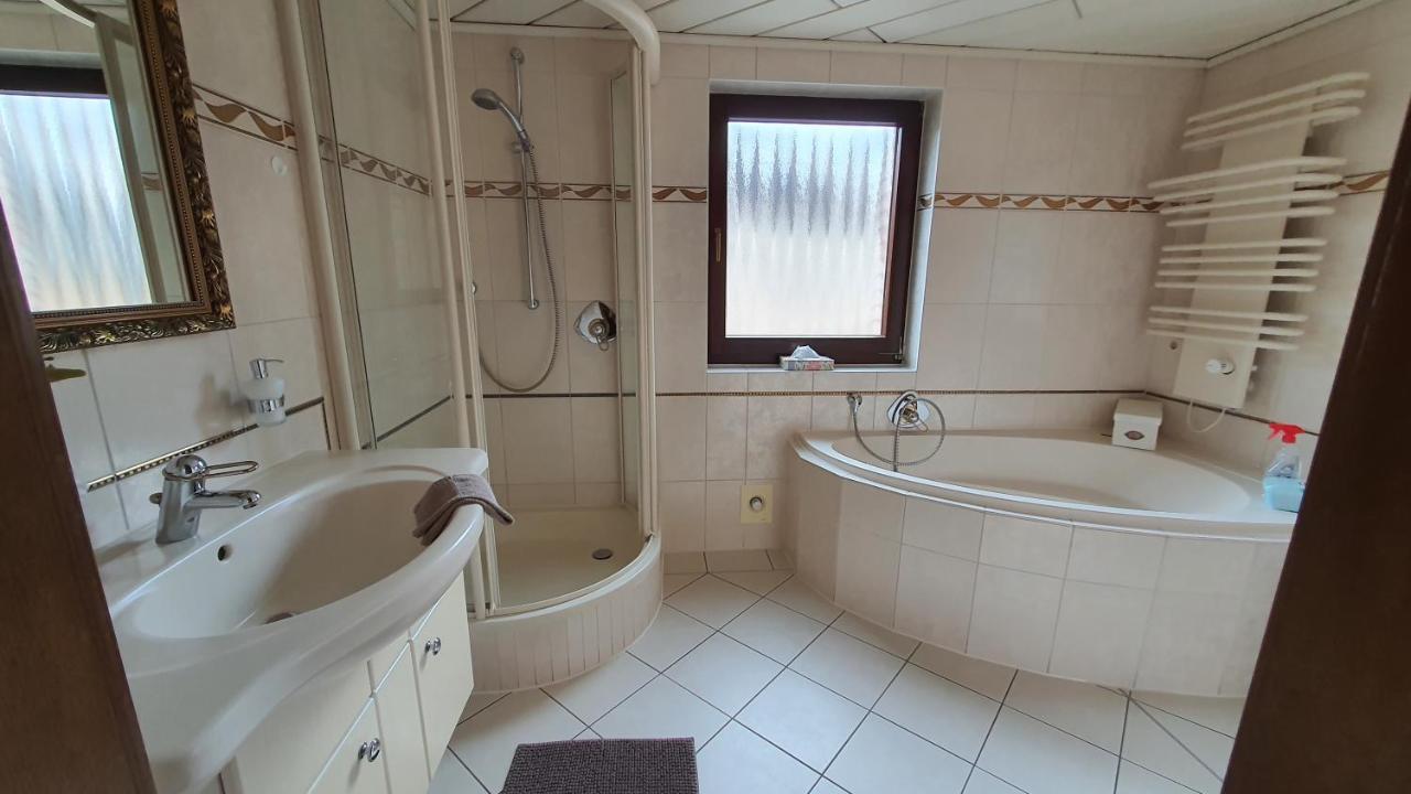 Friendly Home - Klinkerhof Bornheim  Bagian luar foto