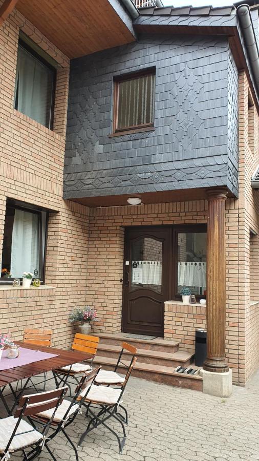 Friendly Home - Klinkerhof Bornheim  Bagian luar foto