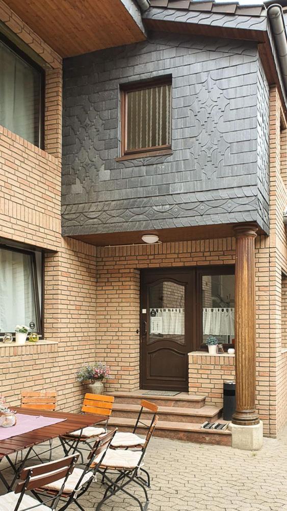 Friendly Home - Klinkerhof Bornheim  Bagian luar foto